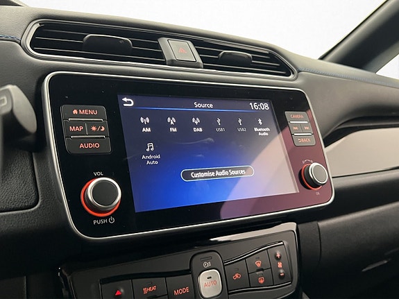 Nissan Leaf 22 of 30