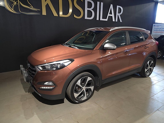 Hyundai Tucson 2 of 13