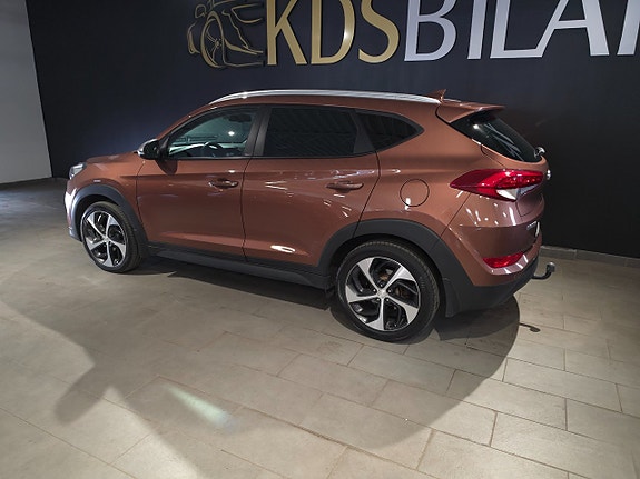 Hyundai Tucson 3 of 13