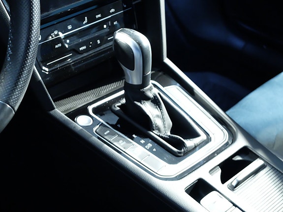 Volkswagen Passat 9 of 10