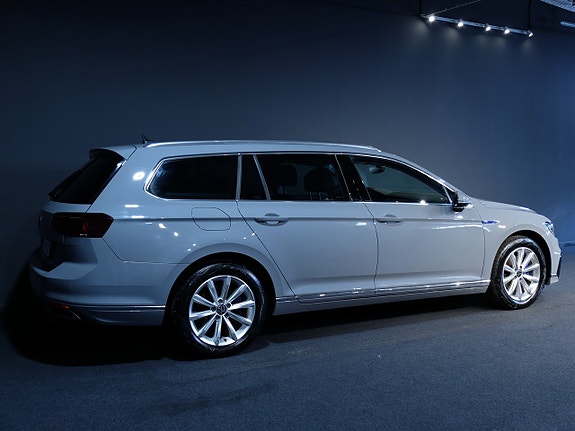 Volkswagen Passat 10 of 10