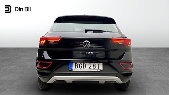 Volkswagen T-Roc 5 of 12