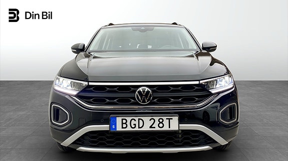Volkswagen T-Roc 4 of 12