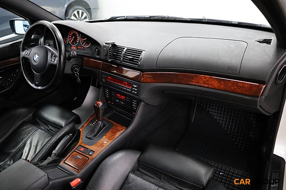 BMW 525 12 of 18