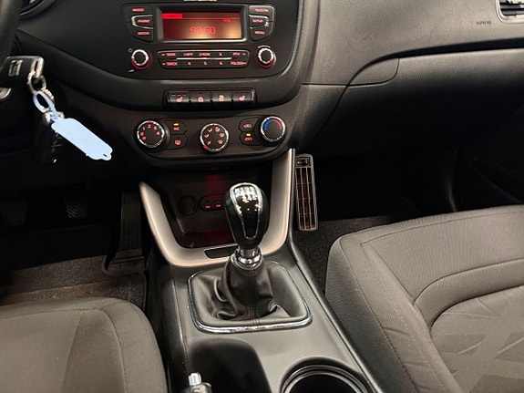 Kia Ceed 11 of 19