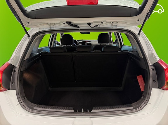 Kia Ceed 16 of 19