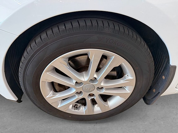 Kia Ceed 8 of 19