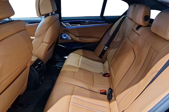 BMW 530e 13 of 22