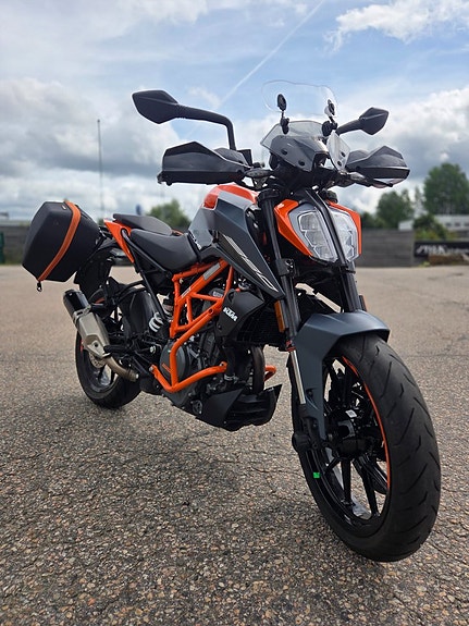 KTM 390 Duke -23 3 of 8