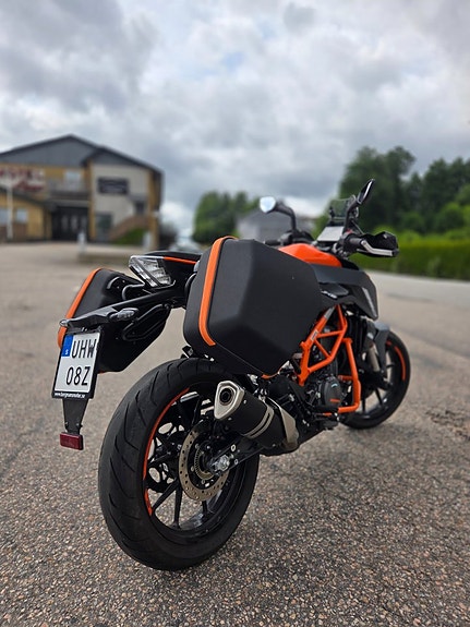 KTM 390 Duke -23 2 of 8