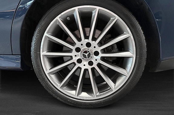 Mercedes-Benz CLA250 e 5 of 11