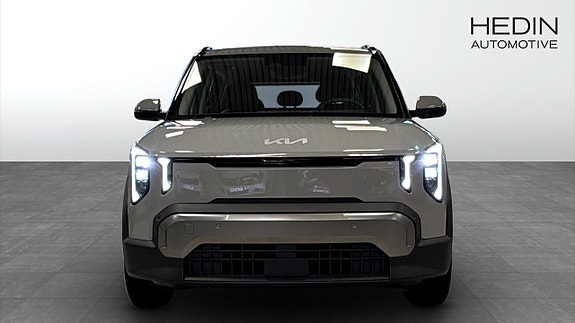 Kia EV2 8 of 12