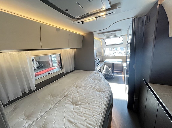 Adria Alpina 763 UK / Alde / Ac / Barnkammare / Ugn / micro / Förtält 22 of 23