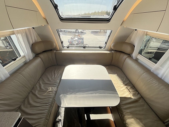 Adria Alpina 763 UK / Alde / Ac / Barnkammare / Ugn / micro / Förtält 8 of 23