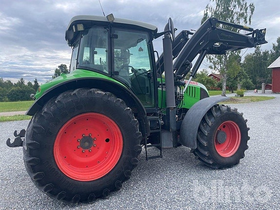 Traktor med lastare&frontlyft Claas Arion 640 4 of 6