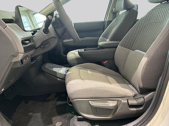 Kia EV3 7 of 18