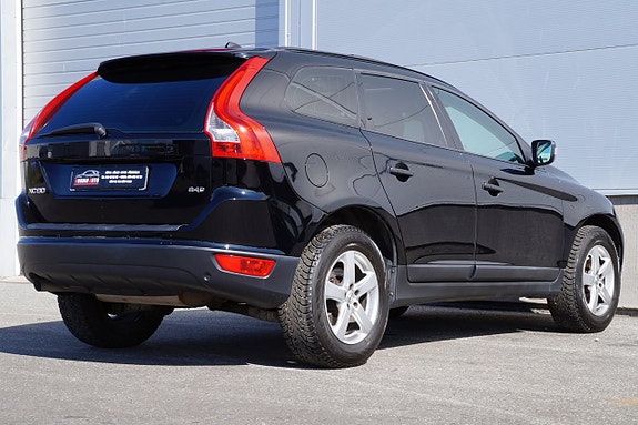 Volvo XC60 6 of 24