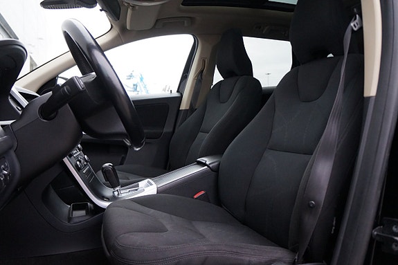 Volvo XC60 7 of 24
