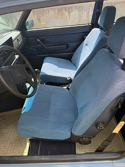 Volvo 242 3 of 11