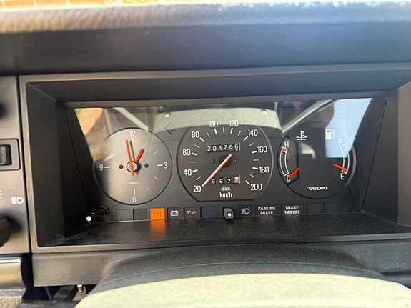 Volvo 242 6 of 11