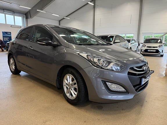 Hyundai i30 2 of 6