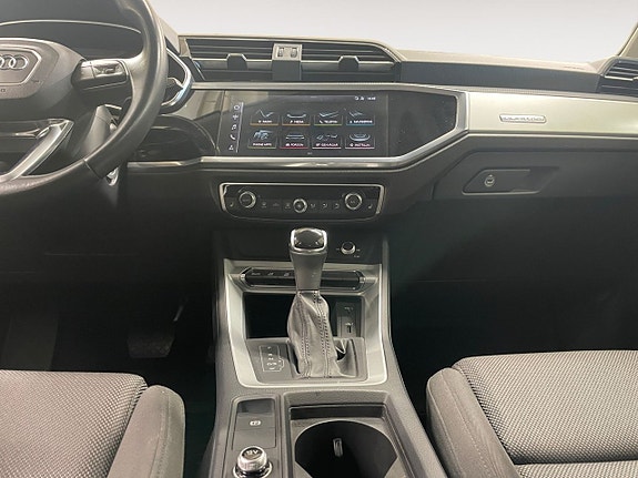 Audi Q3 11 of 26