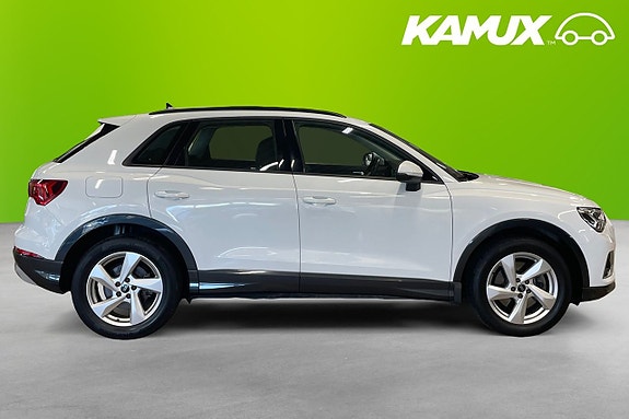 Audi Q3 2 of 26