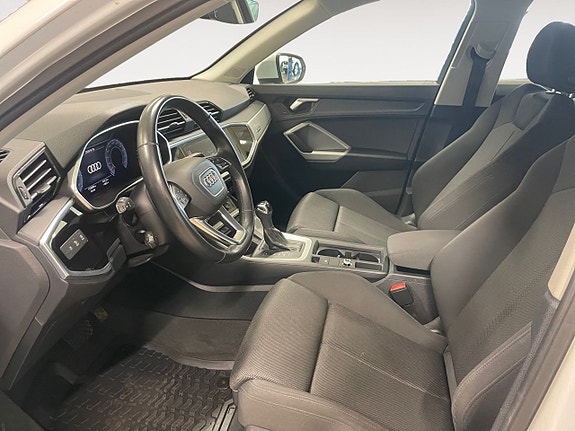 Audi Q3 9 of 26