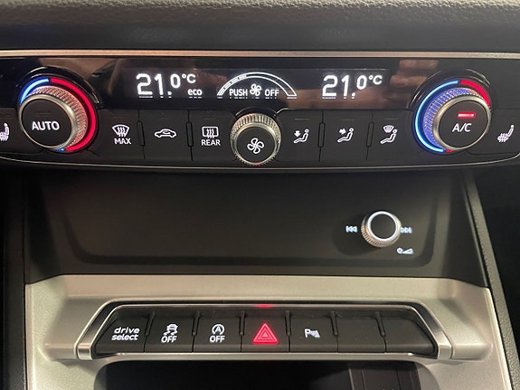 Audi Q3 24 of 26