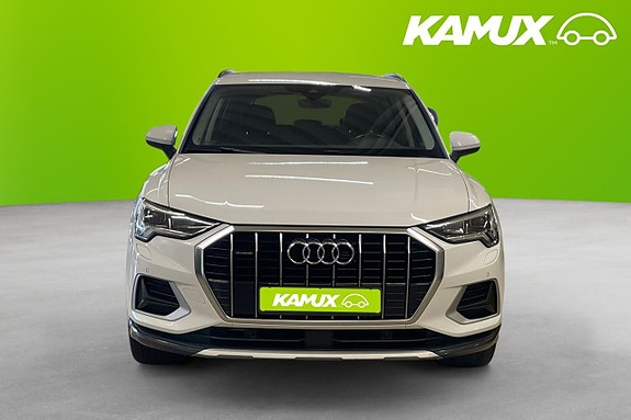 Audi Q3 6 of 26