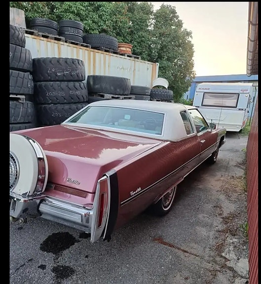 Cadillac Coupé DeVille 3 of 3