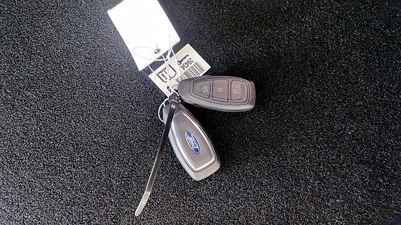 Ford Kuga 11 of 12