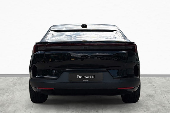 Polestar 4 5 of 16