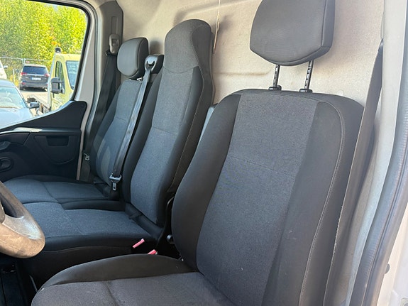 Renault Master 12 of 20