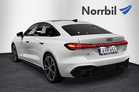 Audi A5 3 of 11