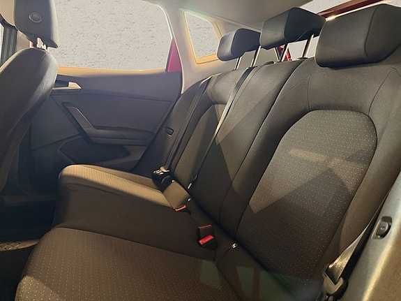 Seat Arona 7 of 14