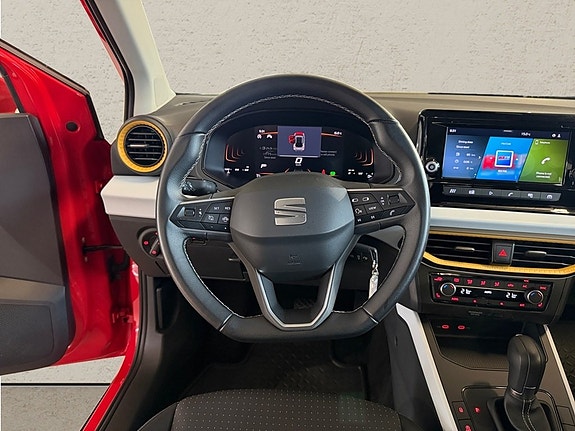 Seat Arona 6 of 14