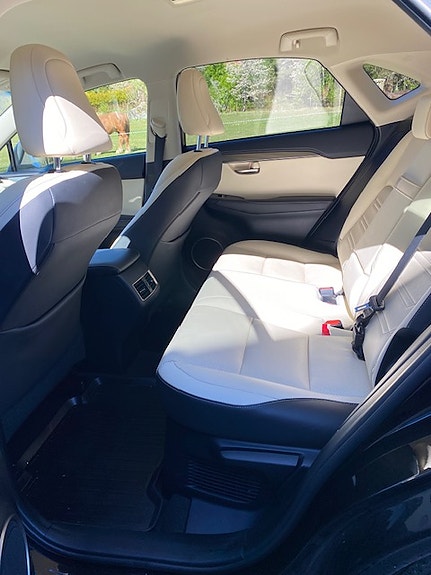 Lexus NX300h 5 of 7