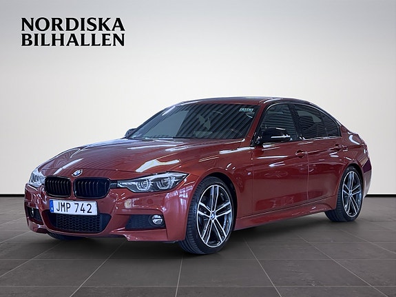BMW 330i 3 of 17