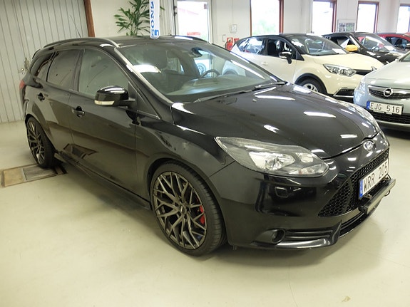Ford Focus 3 of 10