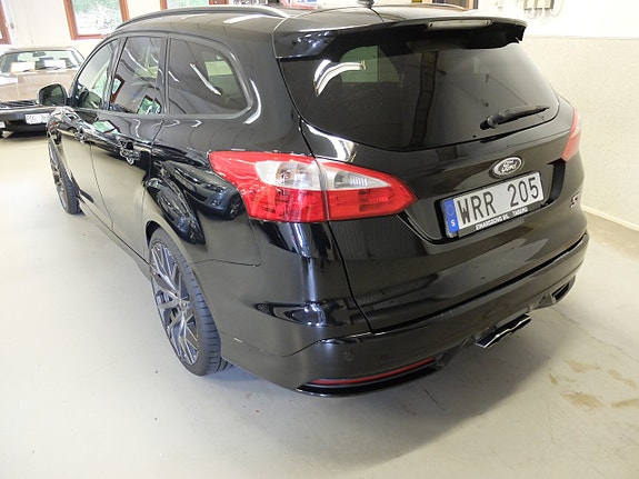 Ford Focus 4 of 10