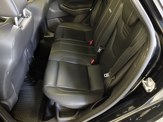 Ford Focus 8 of 10