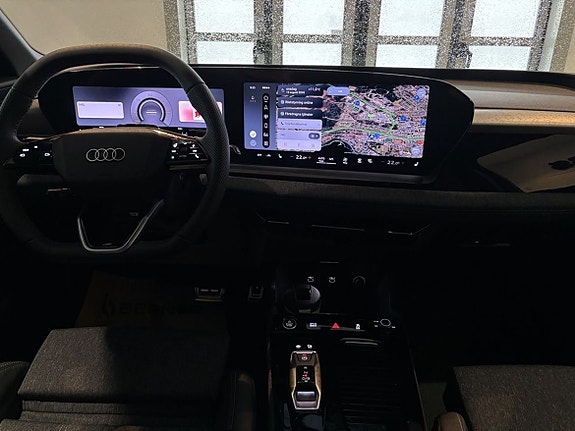 Audi Q6 e-tron 7 of 10