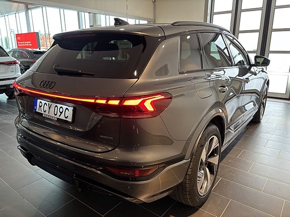 Audi Q6 e-tron 5 of 10