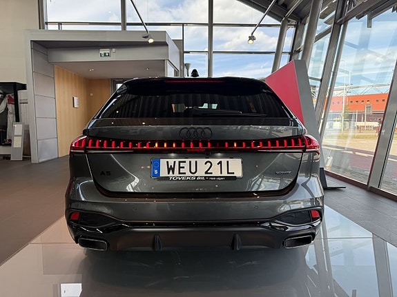 Audi A5 4 of 13