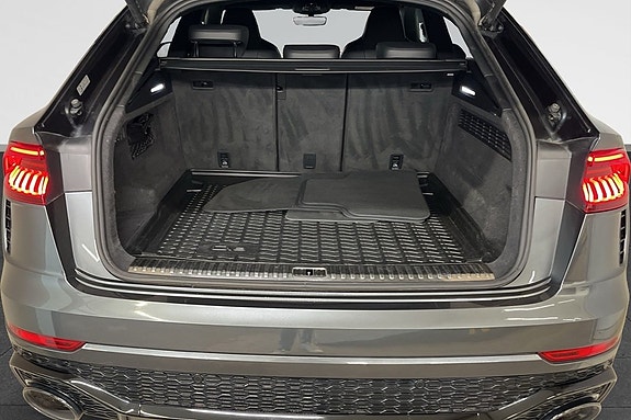 Audi RS Q8 5 of 9