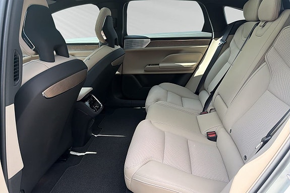 Volvo ES90 10 of 14