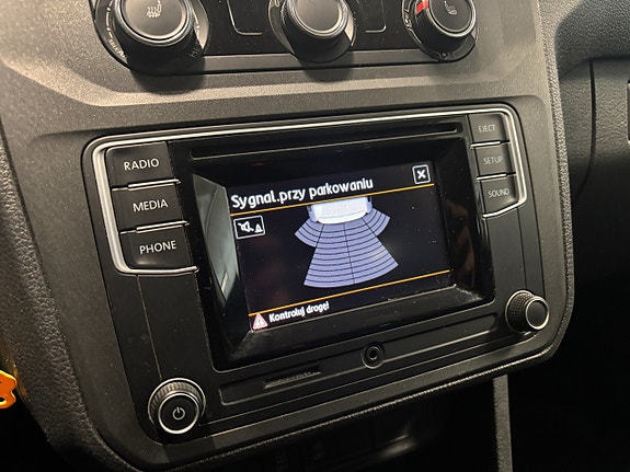 Volkswagen Caddy Maxi 13 of 16