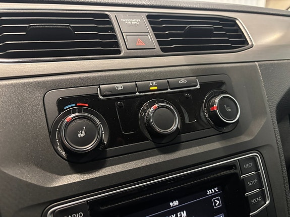 Volkswagen Caddy Maxi 15 of 16