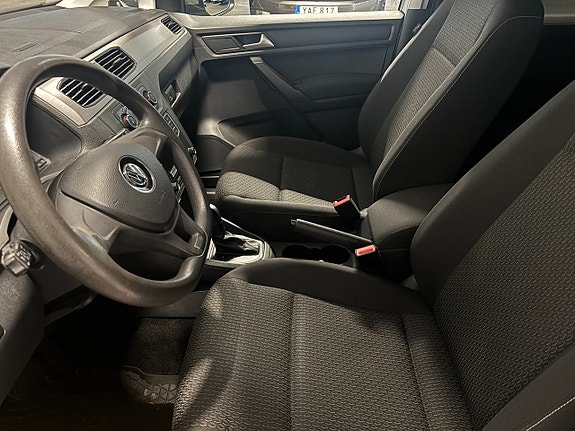 Volkswagen Caddy Maxi 8 of 16